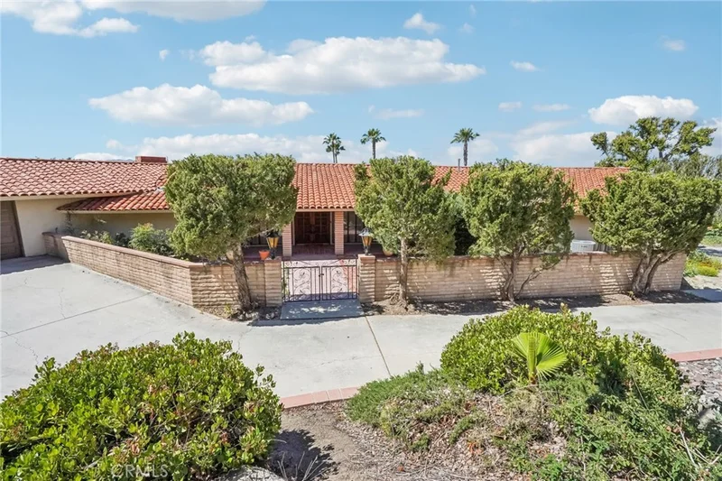 42131 San Jose Drive, San Jacinto, CA 92583