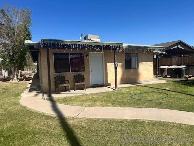 1025 2nd St, Calexico, CA 92231