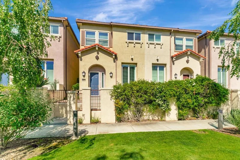 867 Neal, San Jose, CA 95128