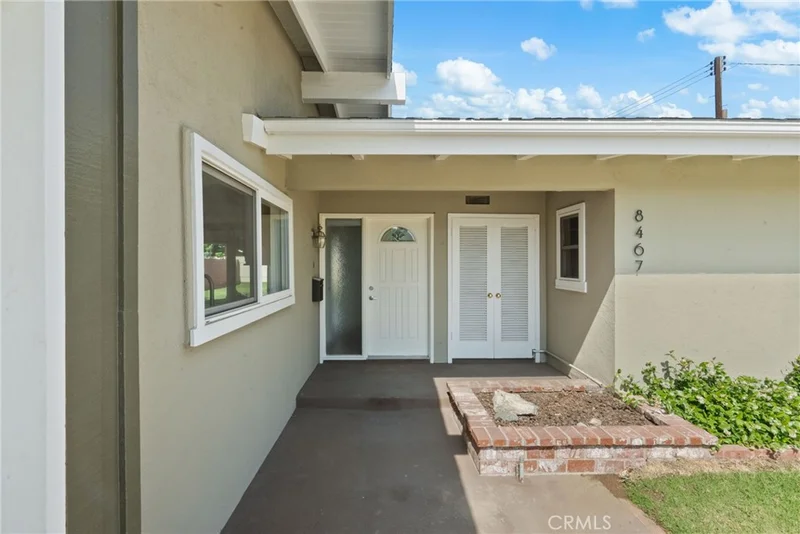 8467 Oso Avenue, Winnetka, CA 91306