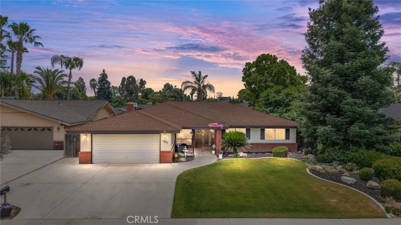 7813 Westdumfries Court, Bakersfield, CA 93309