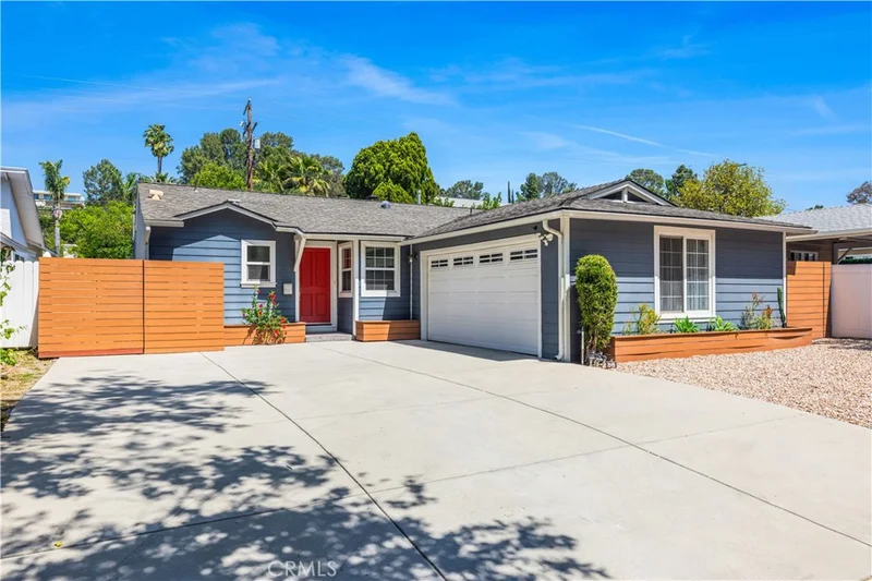 5112 Topanga Canyon Boulevard, Woodland Hills, CA 91364