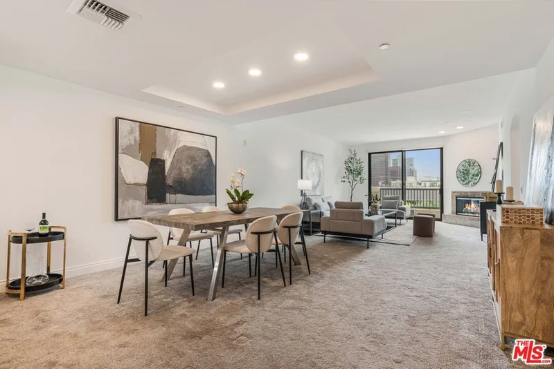 11847 Gorham Avenue 206, Los Angeles, CA 90049