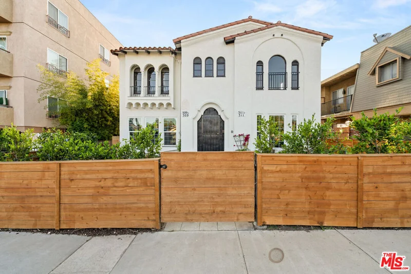 509 1/2 N Hobart Boulevard, Los Angeles, CA 90004