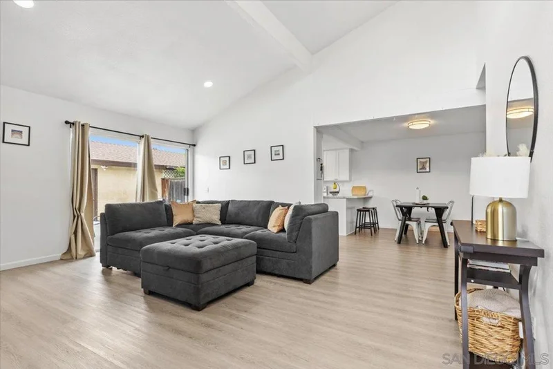 2305 Nueces Ln, Spring Valley, CA 91977