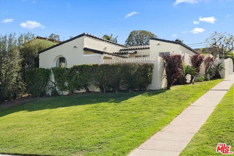 1903 Holmby Avenue, Los Angeles, CA 90025