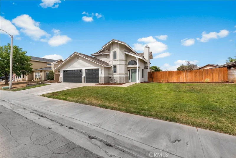 42346 W 47th Street W, Lancaster, CA 93536