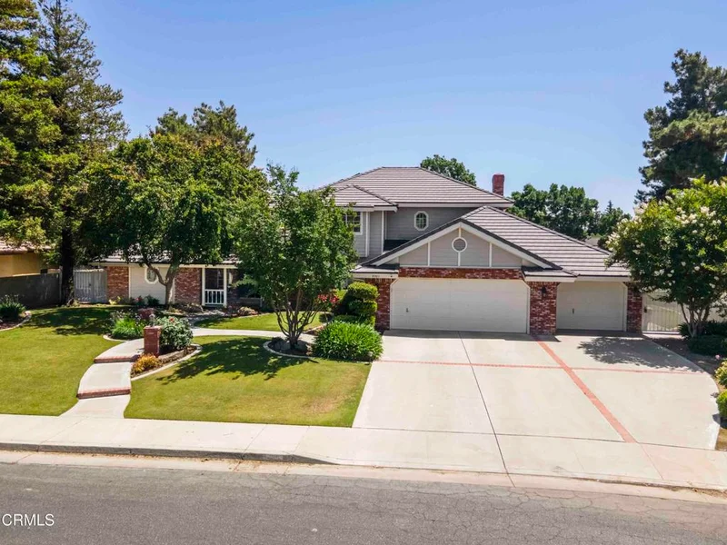 8901 O'Meara Court, Bakersfield, CA 93311