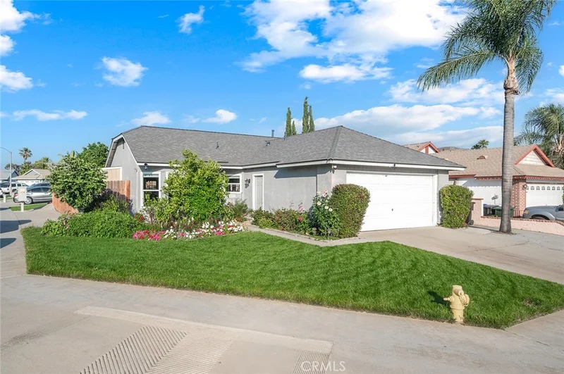 11757 Oakwood Drive, Fontana, CA 92337