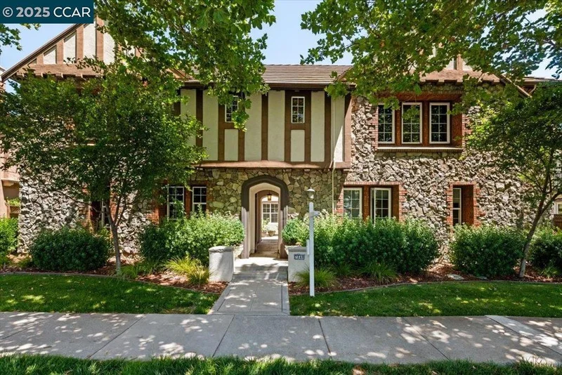 7840 Stoneleaf Drive, San Ramon, CA 94582-5667