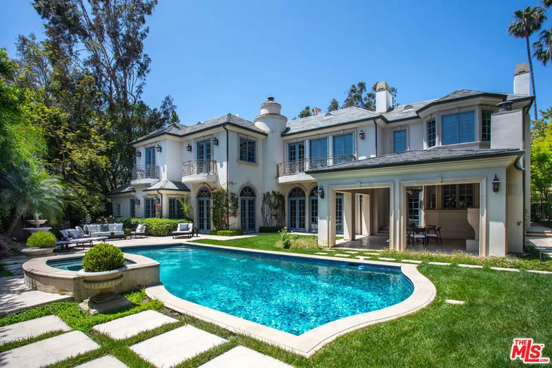 1154 Summit Drive, Beverly Hills, CA 90210