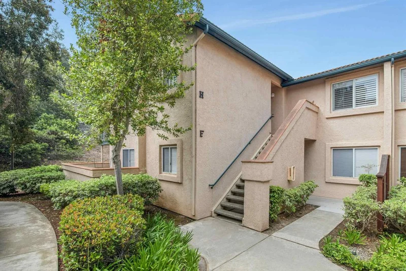 11215 Avenida De Los Lobos F, San Diego, CA 92127