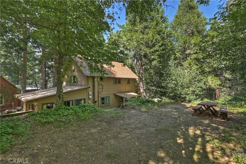 795 Deer Trail, Crestline, CA 92325