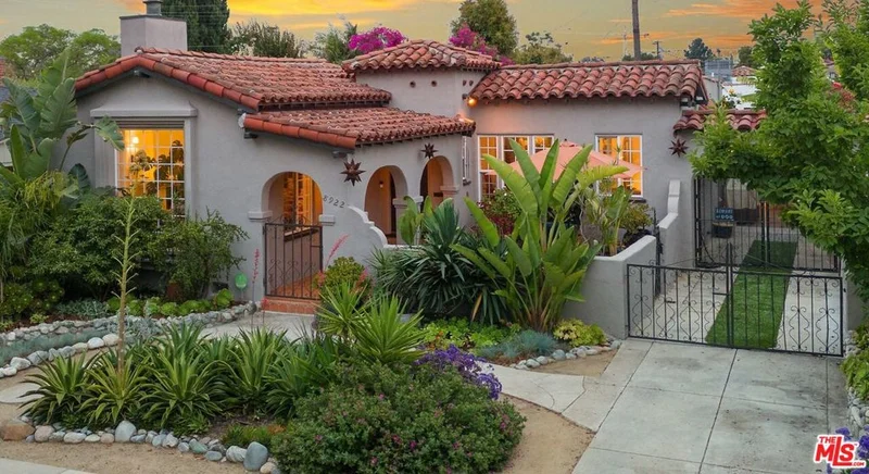8922 W 25th Street, Los Angeles, CA 90034
