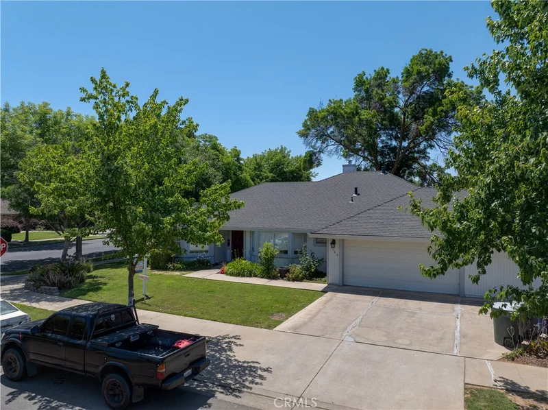 1186 Mirror Lake Drive, Merced, CA 95340