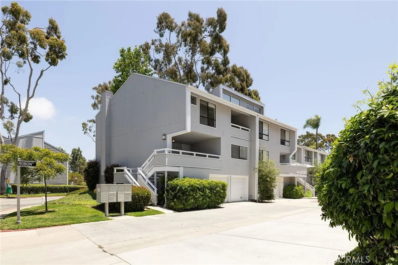 1 Robon Court 1, Newport Beach, CA 92663