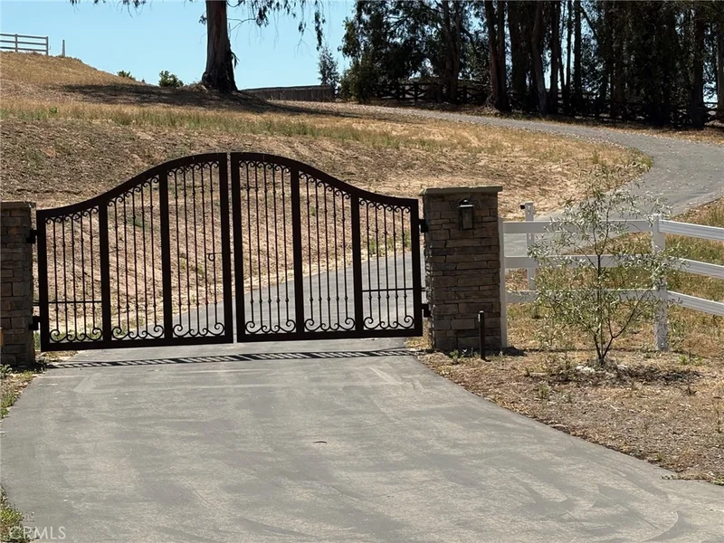 1225 Dawn Road, Nipomo, CA 93444
