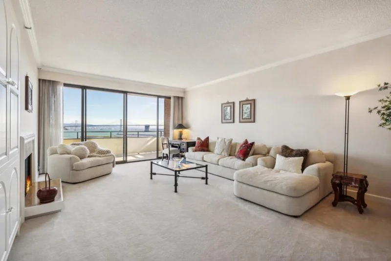 101 Lombard Street 807W