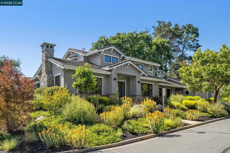10 Candlelight Lane, Lafayette, CA 94549-2602