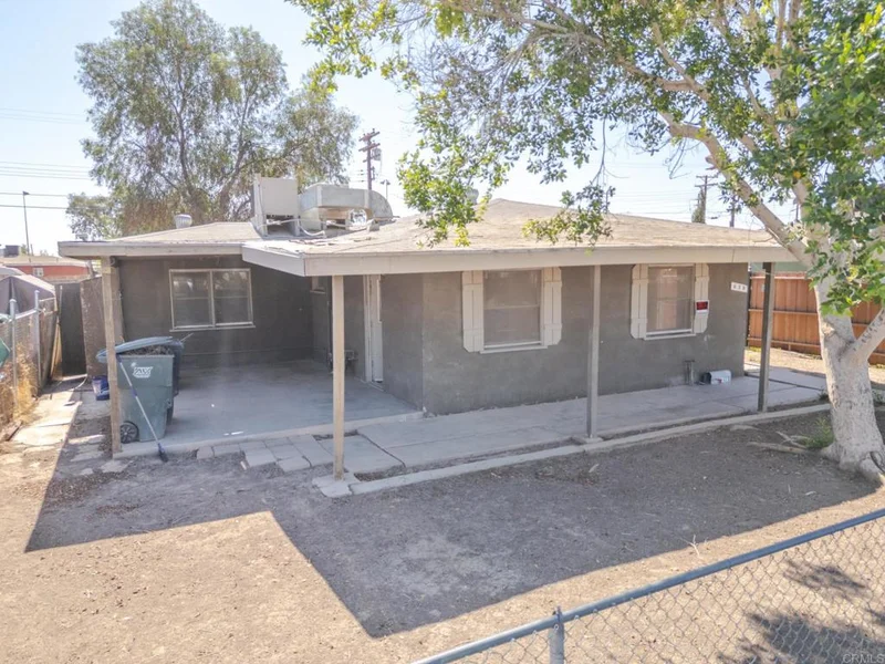 630 N Palm Drive