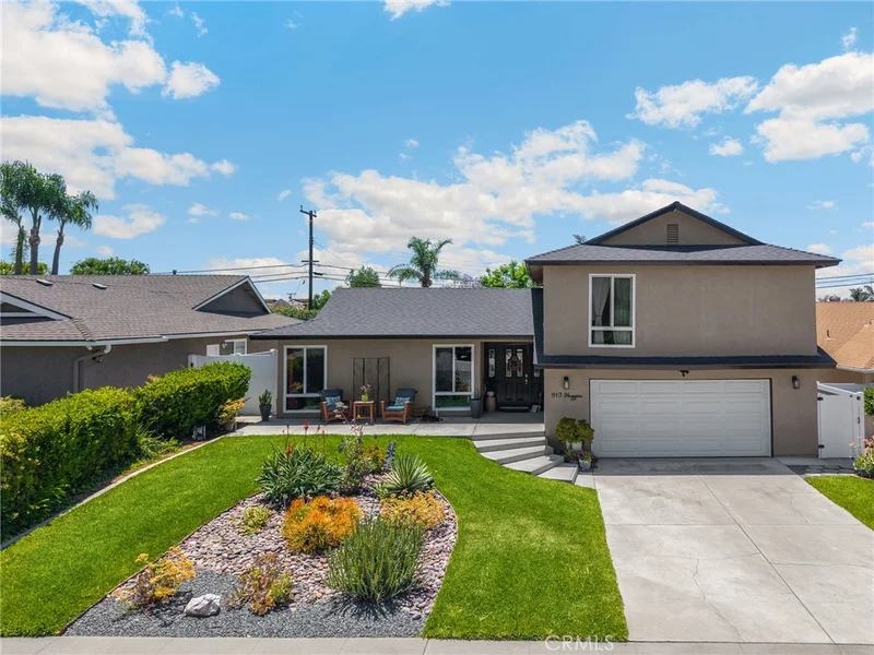 910 Huggins Avenue, Placentia, CA 92870