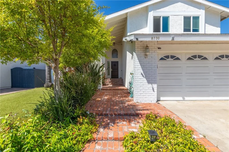8730 Twin Trails Drive, San Diego, CA 92129
