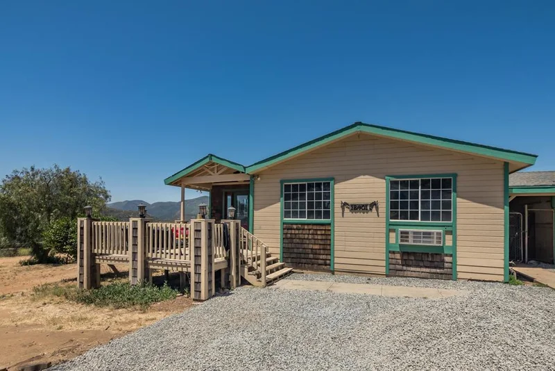 18601 Highway 94