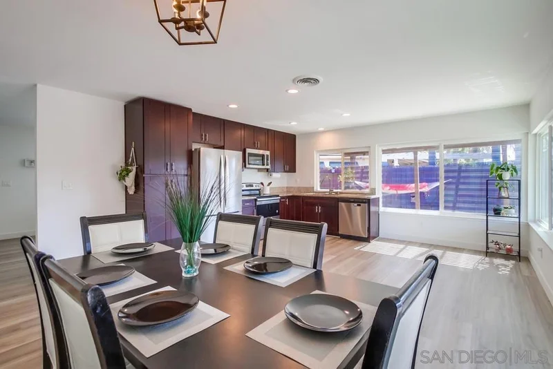 8467 Borealis Rd, San Diego, CA 92126