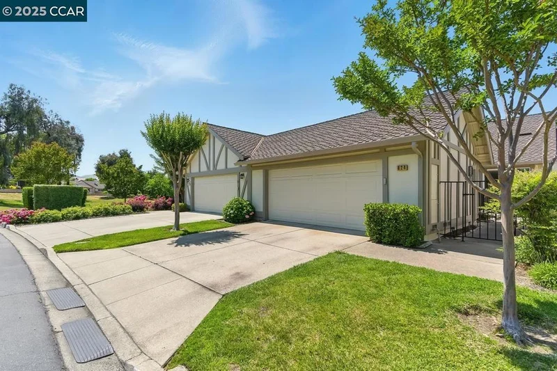 624 Doral Dr, Danville, CA 94526