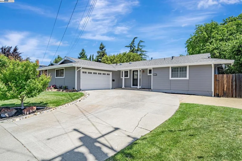 7765 Peppertree Road, Dublin, CA 94568-1344