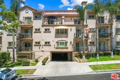 565 E San Jose Avenue PH1