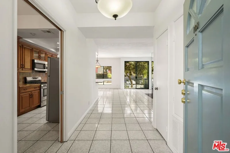 431 S Kingsley Drive 108, Los Angeles, CA 90020