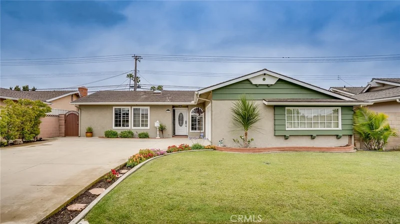 5202 Caliente Drive, Huntington Beach, CA 92649