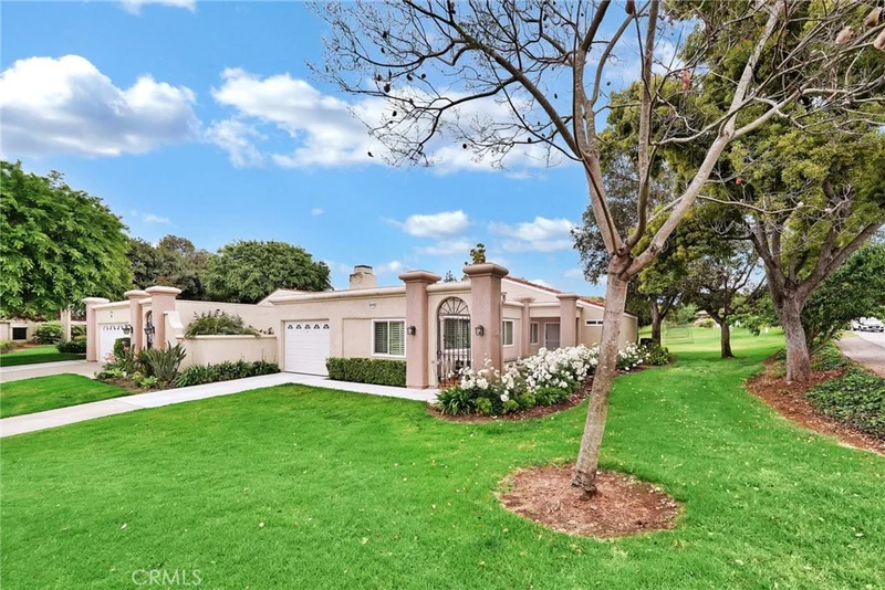 5509 Paseo Del Lago W C, Laguna Woods, CA 92637