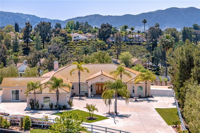 41380 La Sierra Road, Temecula, CA 92591