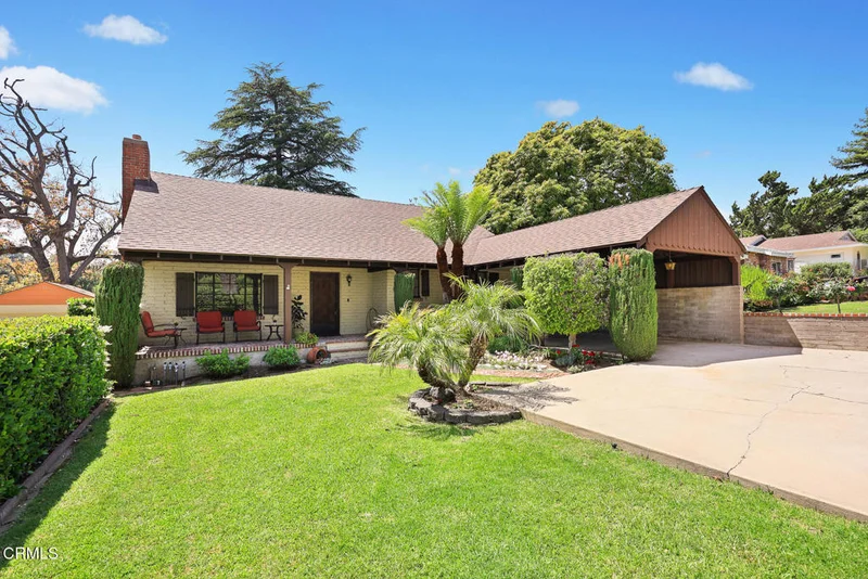 4549 Palm Drive, La Canada Flintridge, CA 91011