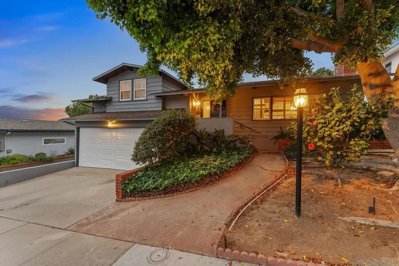 5475 Redding Rd, San Diego, CA 92115
