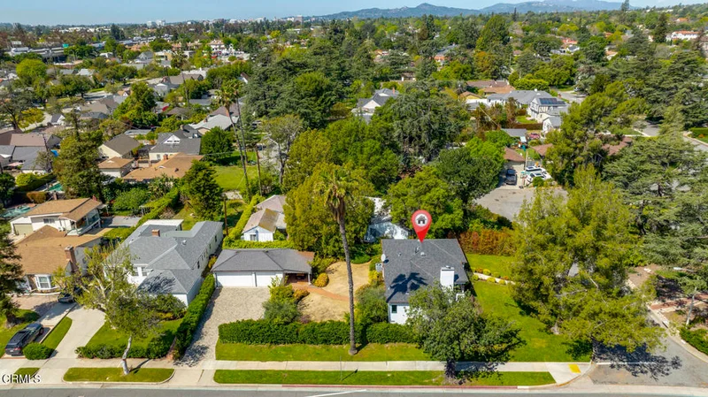 2710 Deodar Circle, Pasadena, CA 91107