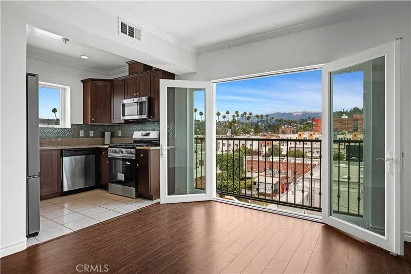 5633 Carlton Way 503, Hollywood, CA 90028