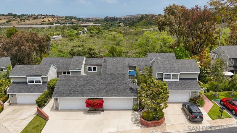 2764 Hillview Dr 19, Newport Beach, CA 92660