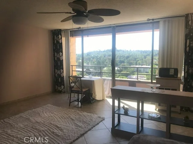 Photo 2 of 24055 Paseo Del Lago 812