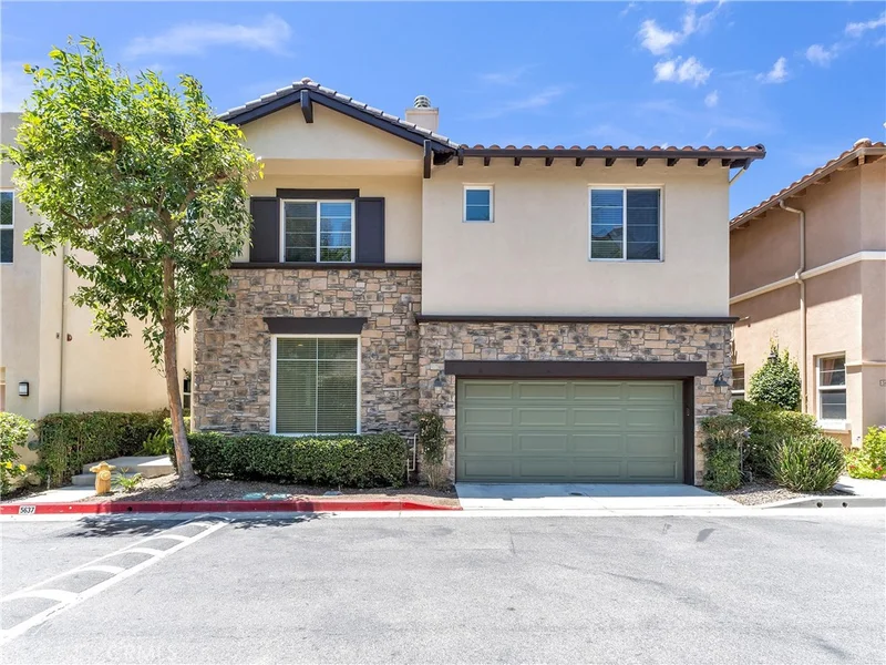 5637 Como Circle, Woodland Hills, CA 91367