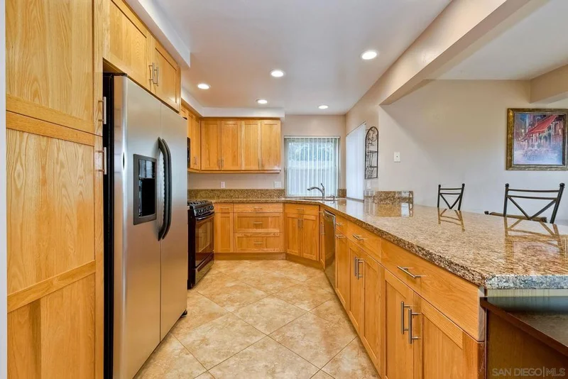 514 Jamacha Rd 3J, El Cajon, CA 92019