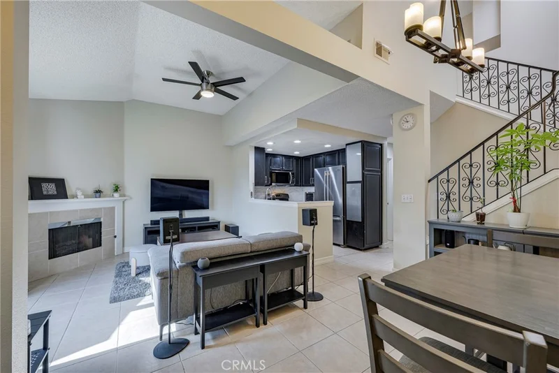 1844 W Falmouth Avenue 5, Anaheim, CA 92801