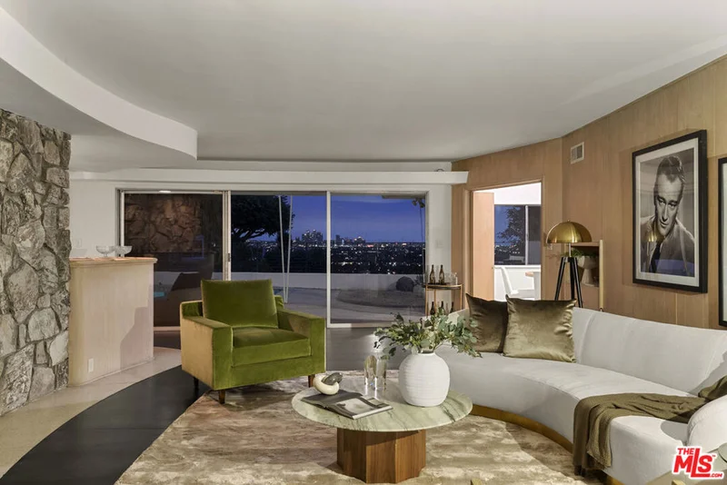 4124 Mantova Drive, Los Angeles, CA 90008