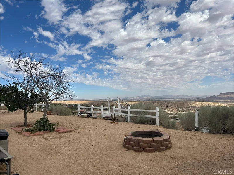 25926 Outpost Road, Apple Valley, CA 92308