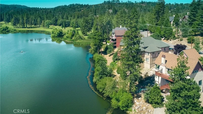 781 Brentwood Drive, Lake Arrowhead, CA 92352