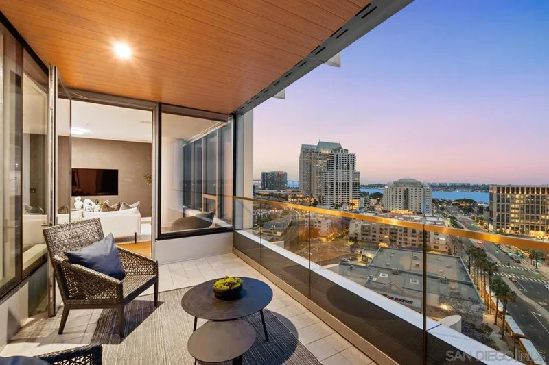 888 W E St 1603, San Diego, CA 92101