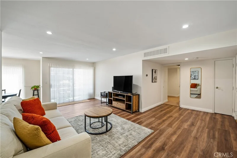 4647 Willis Avenue 217, Sherman Oaks, CA 91403