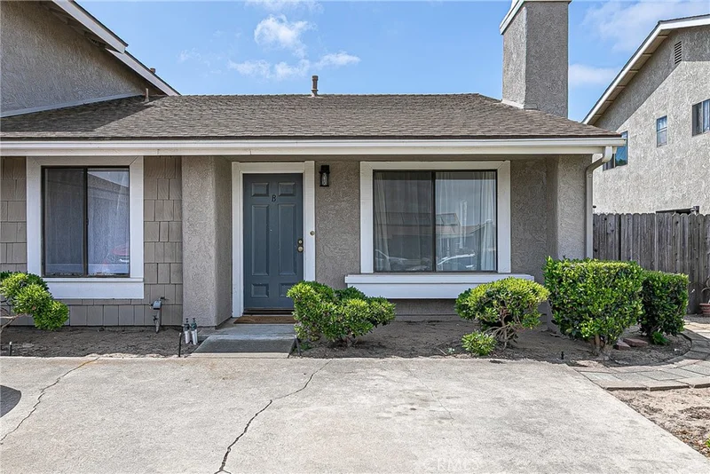1168 E Foster Road B, Santa Maria, CA 93455